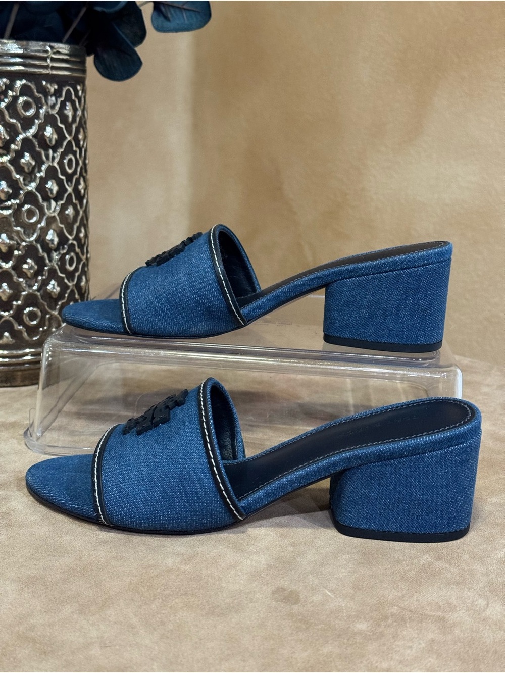 Tory Burch
Everly Block Heel Denim Sandal - Picture 3 of 10